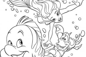 Princess Ariel Swimming  Coloring Pages